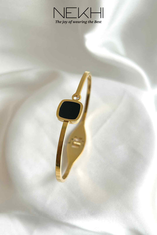 Black Square Kada