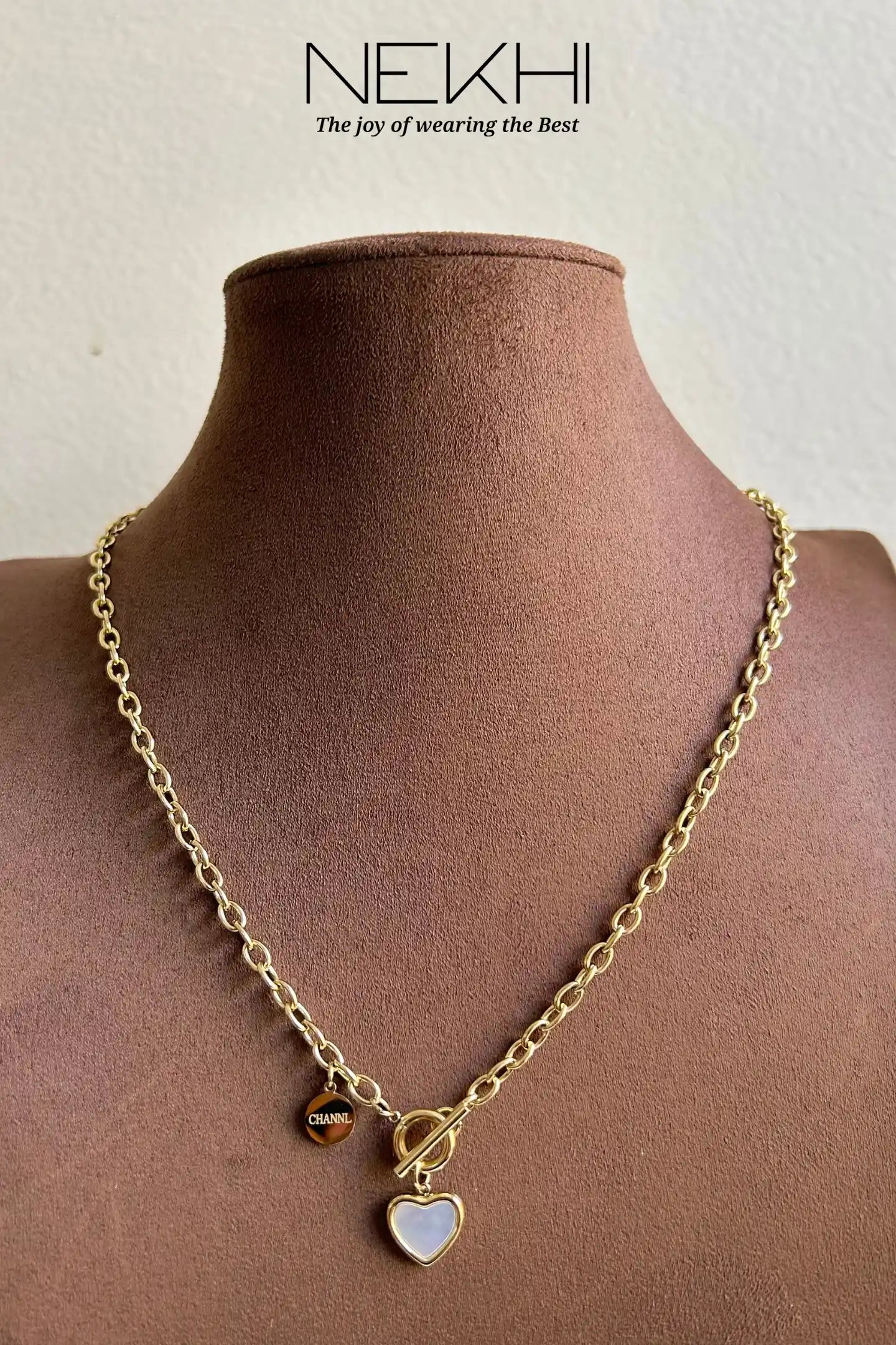 Amour Necklace