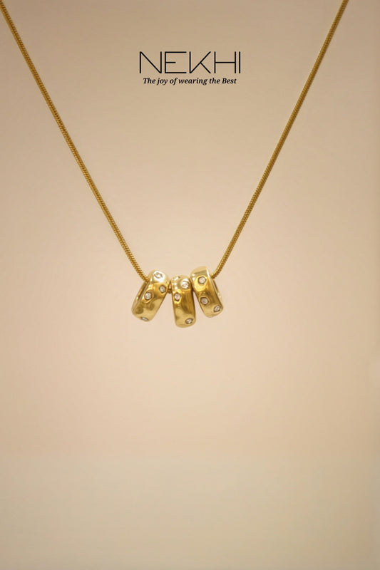 Velora Necklace