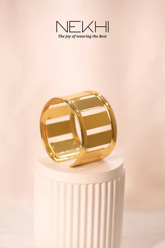 Nyra Cuff