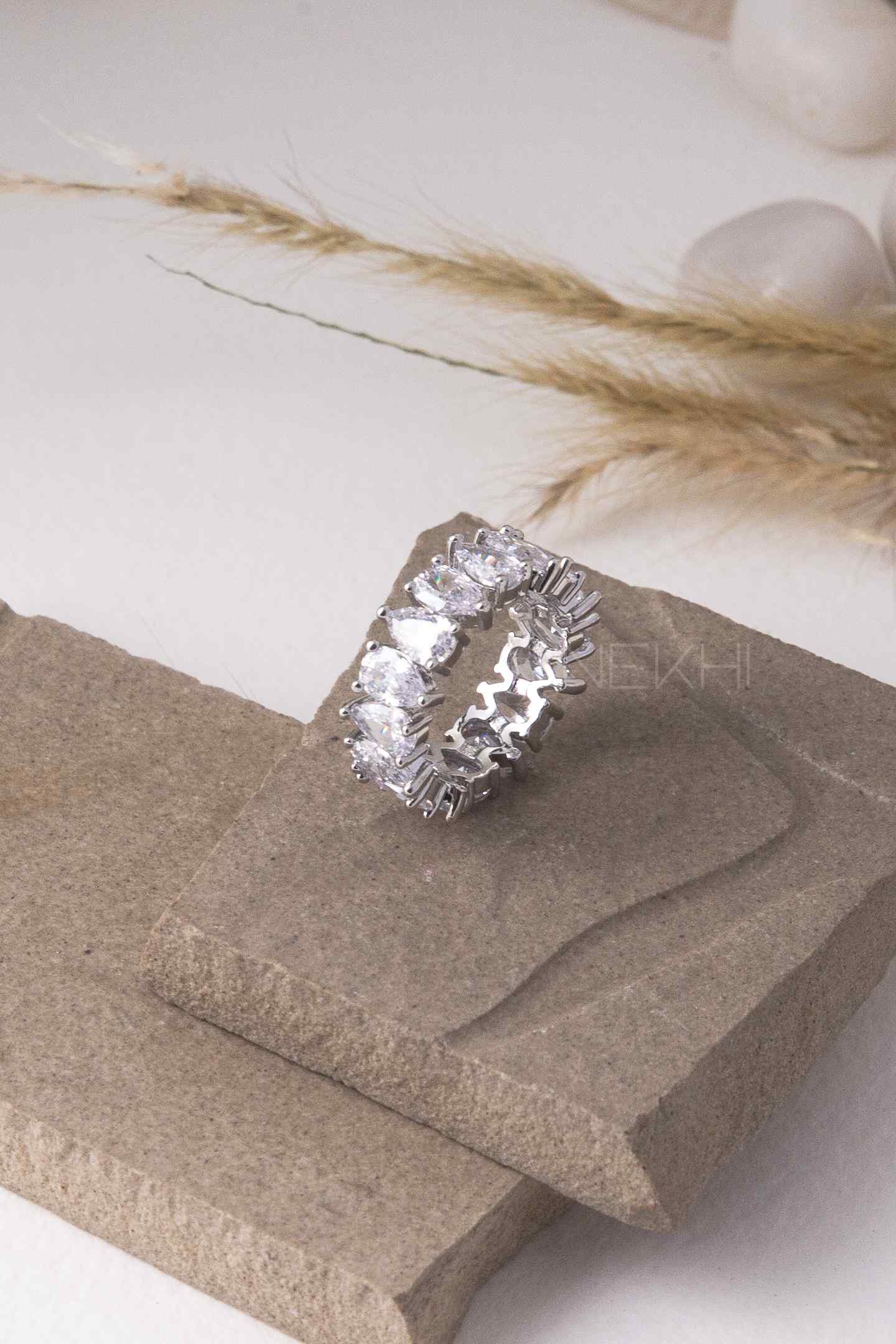 Tear Drop Cocktail ring