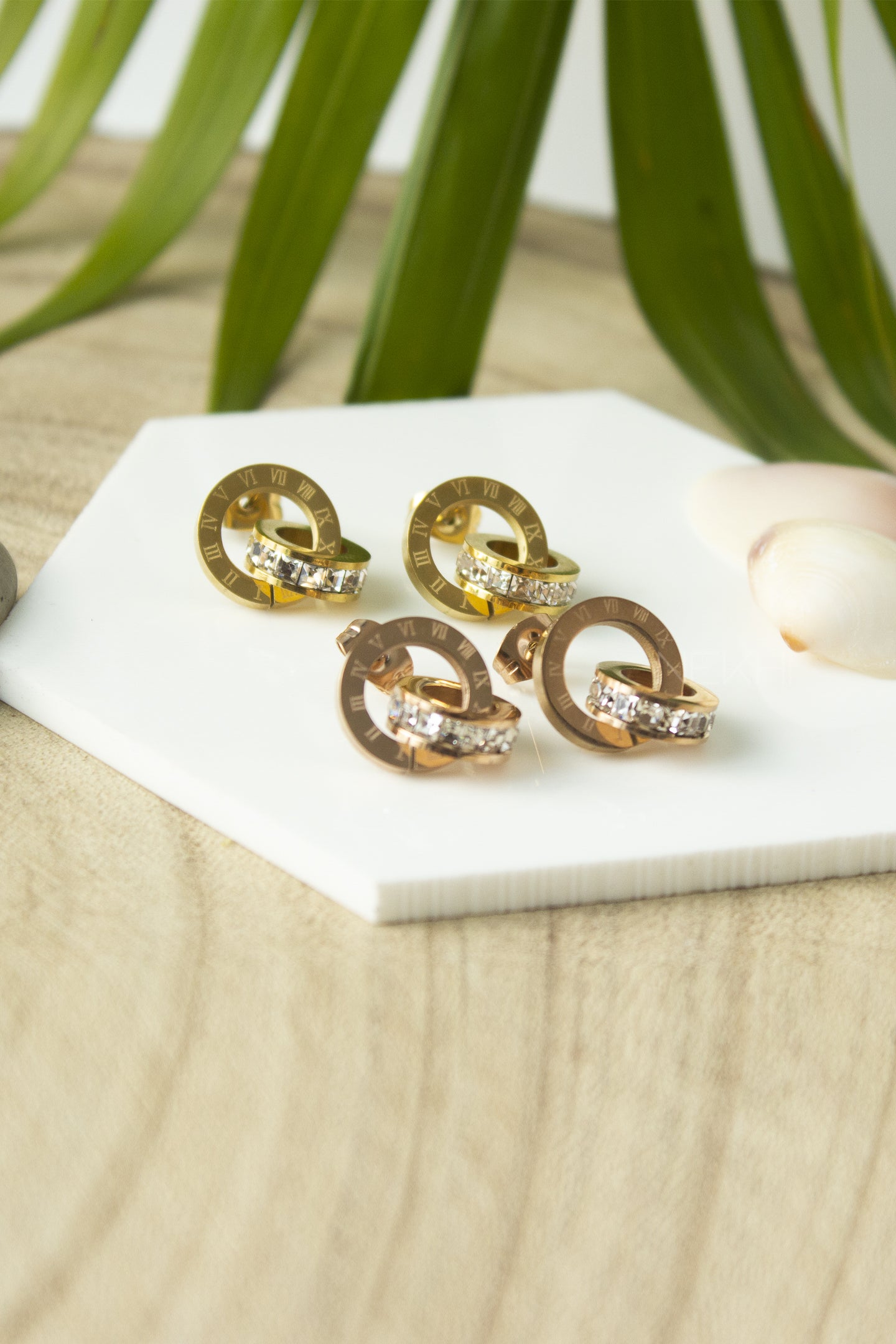 Roman Number Interlinked Studs