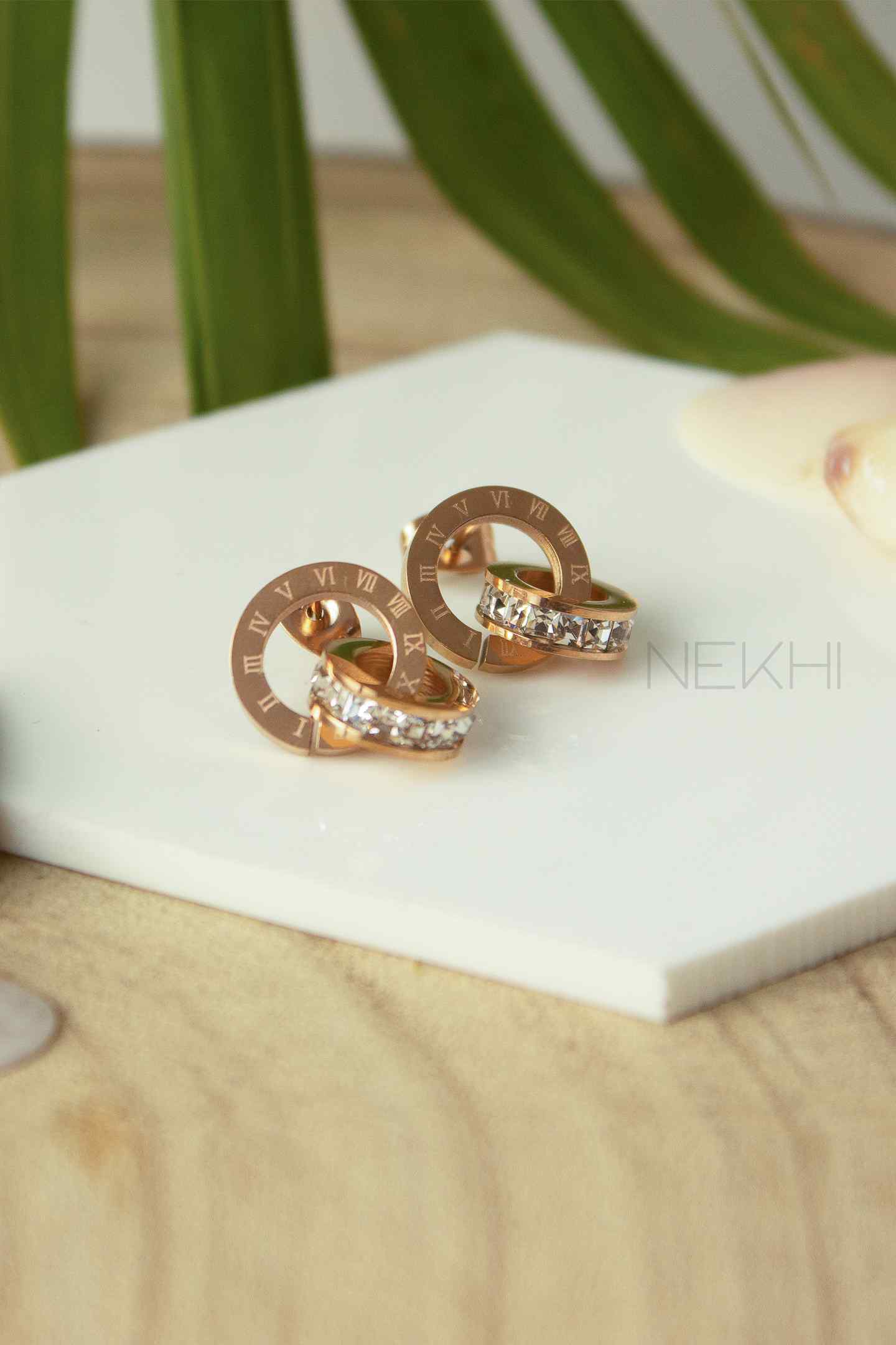 Roman Number Interlinked Studs