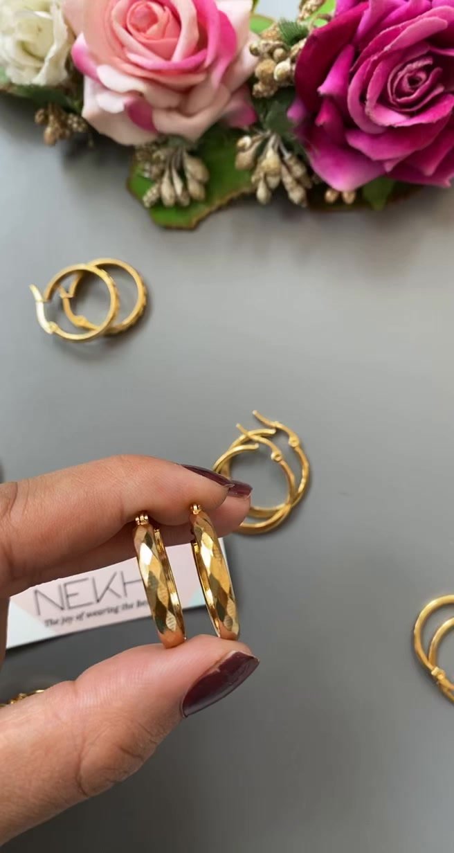 INFINITY BOLD HOOPS