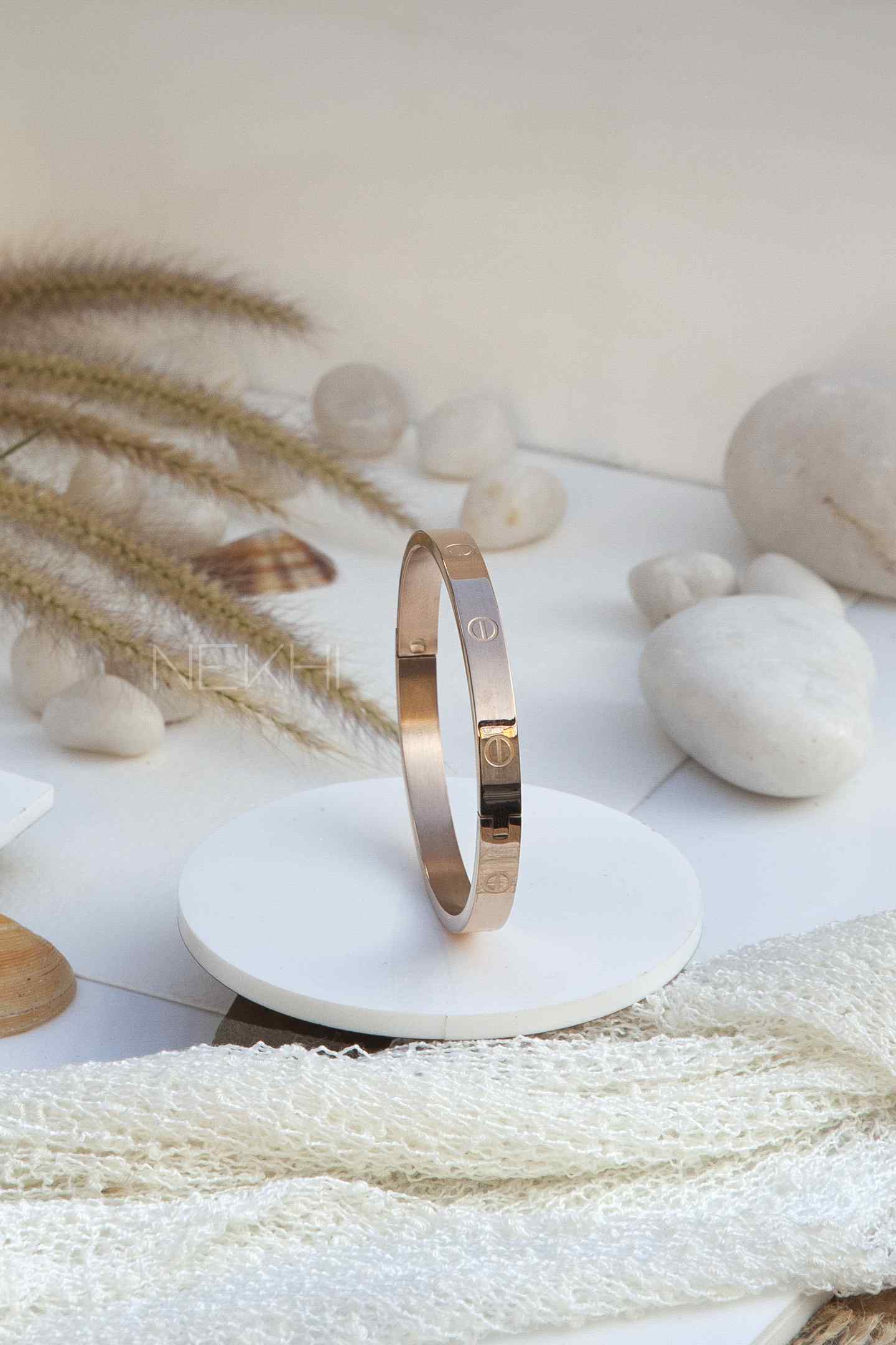 Jane Love Kada