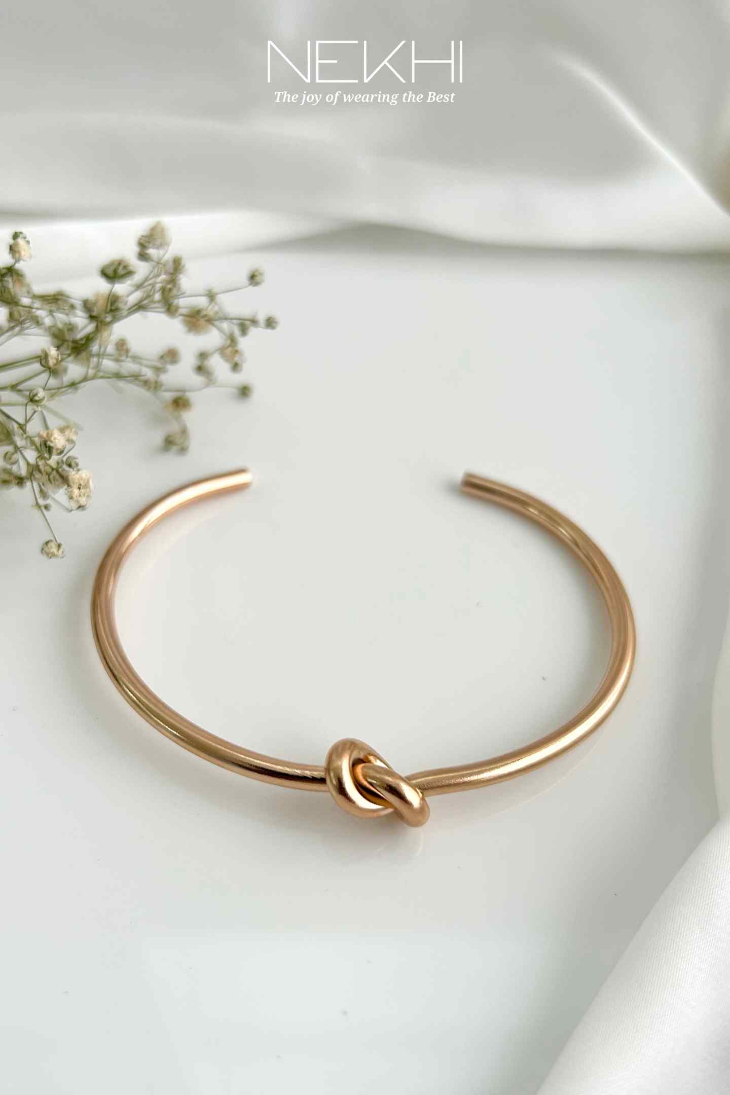 Knot Cuff