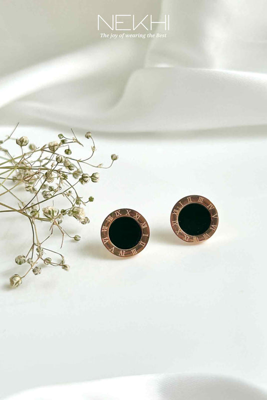 Basic Black Oynx Studs