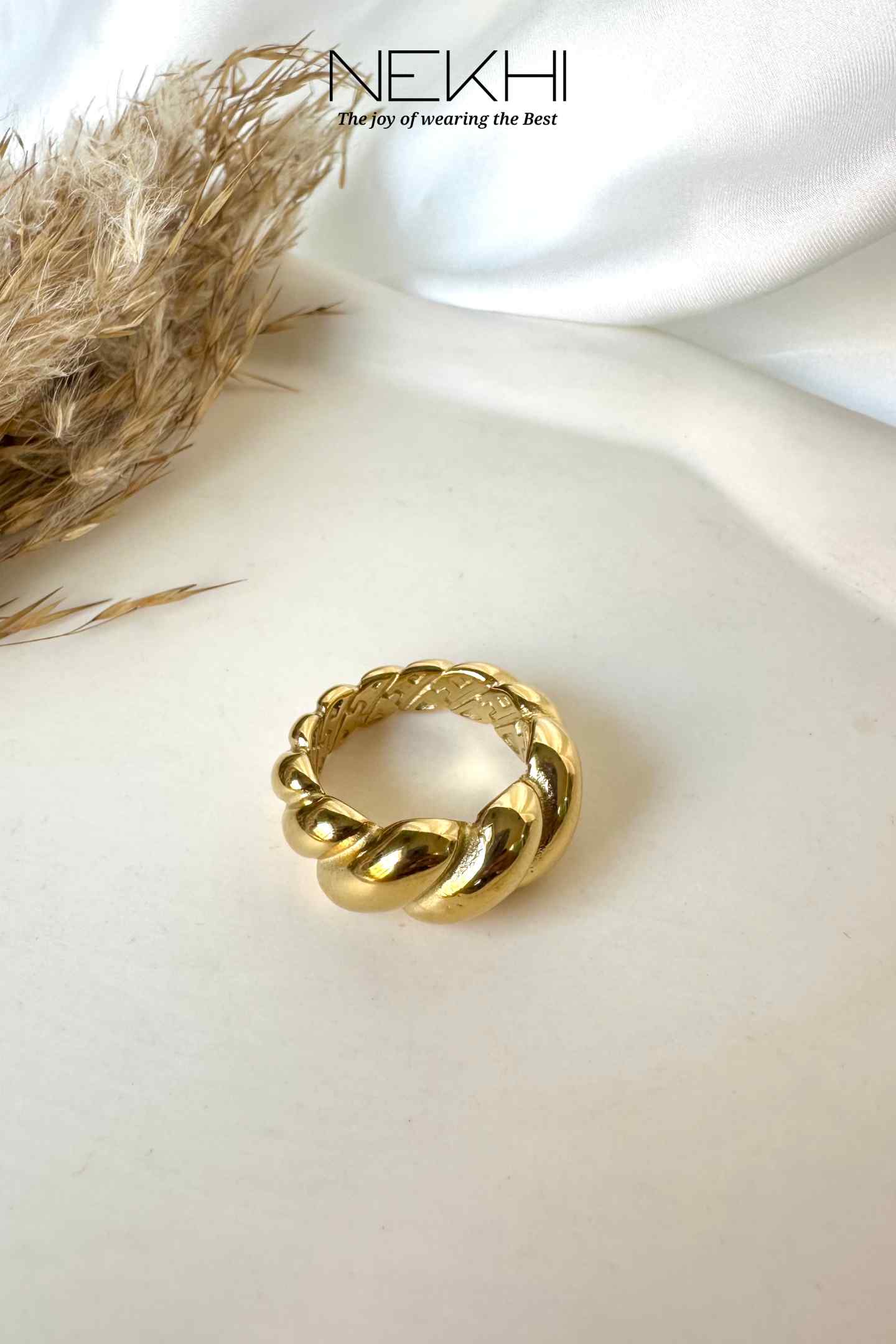 Tornado Twist Ring