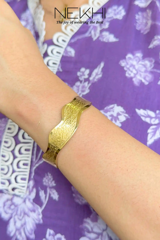 Wavy Cuff