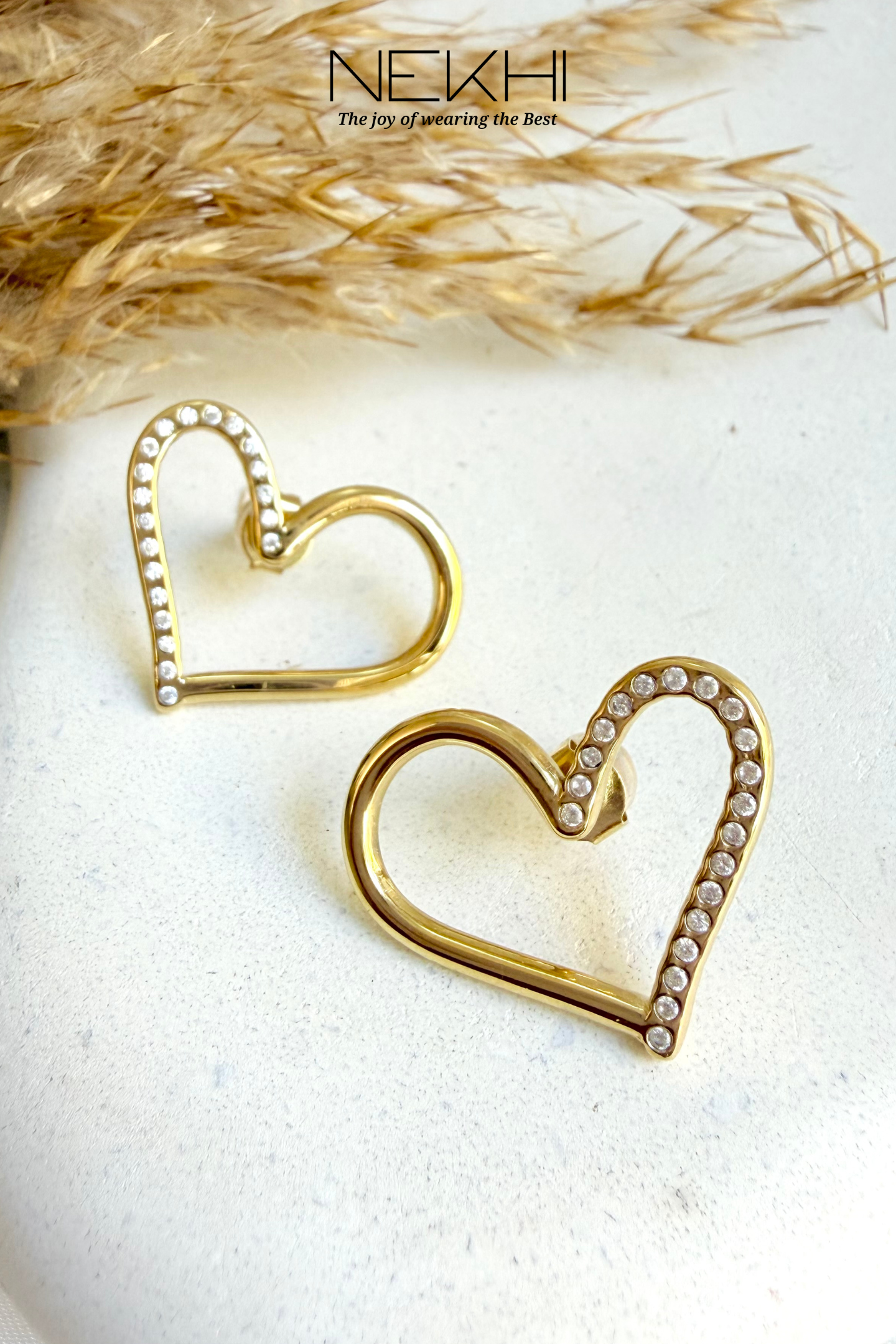 Heartora Studs
