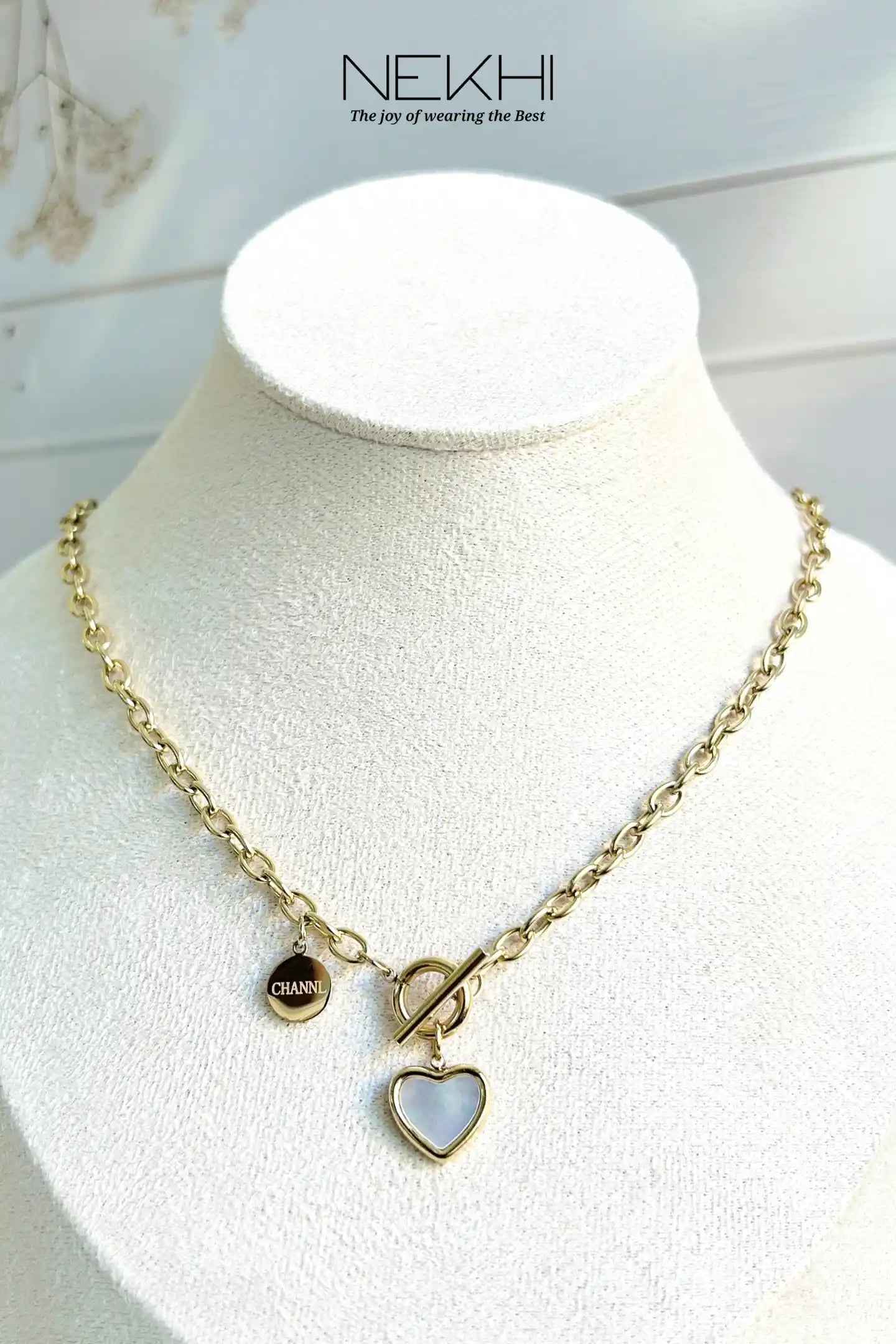 Amour Necklace