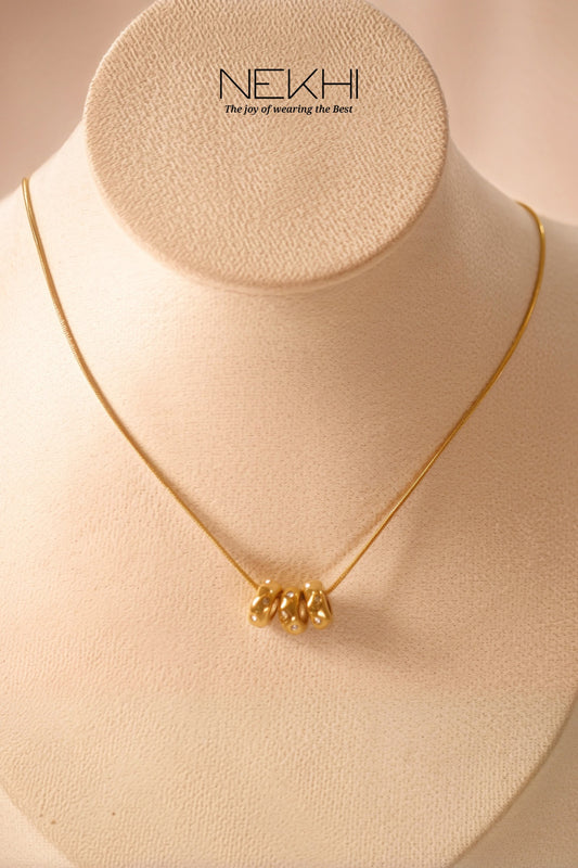 Velora Necklace