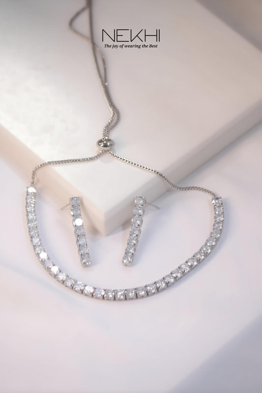 LunaLine Statement Choker