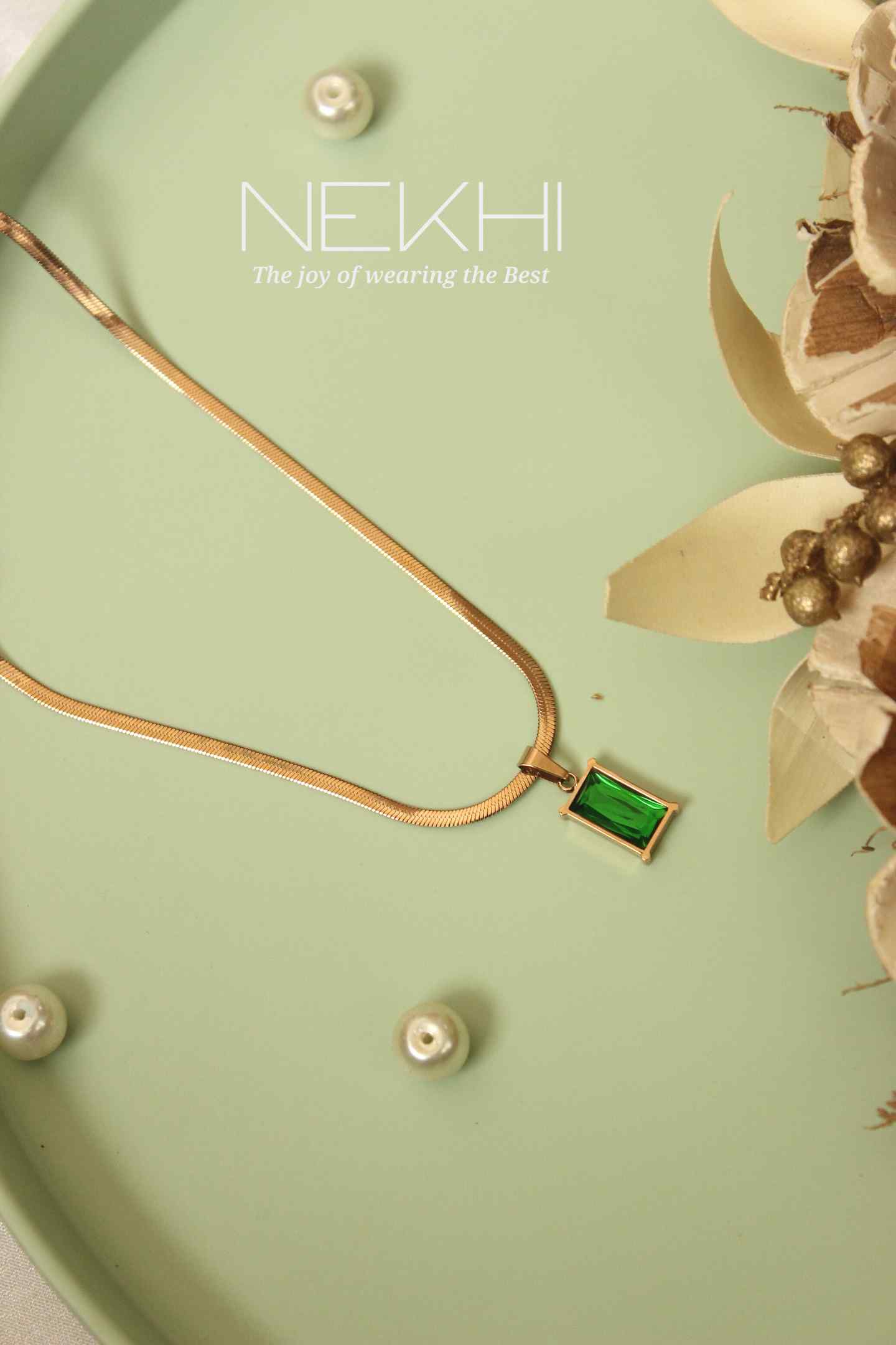 Forest green pendant chain