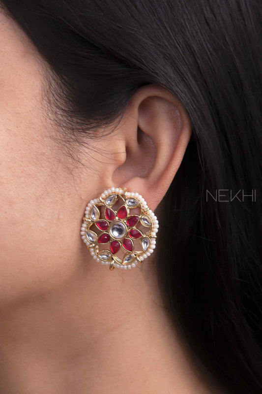 Regnant Kundan Studs